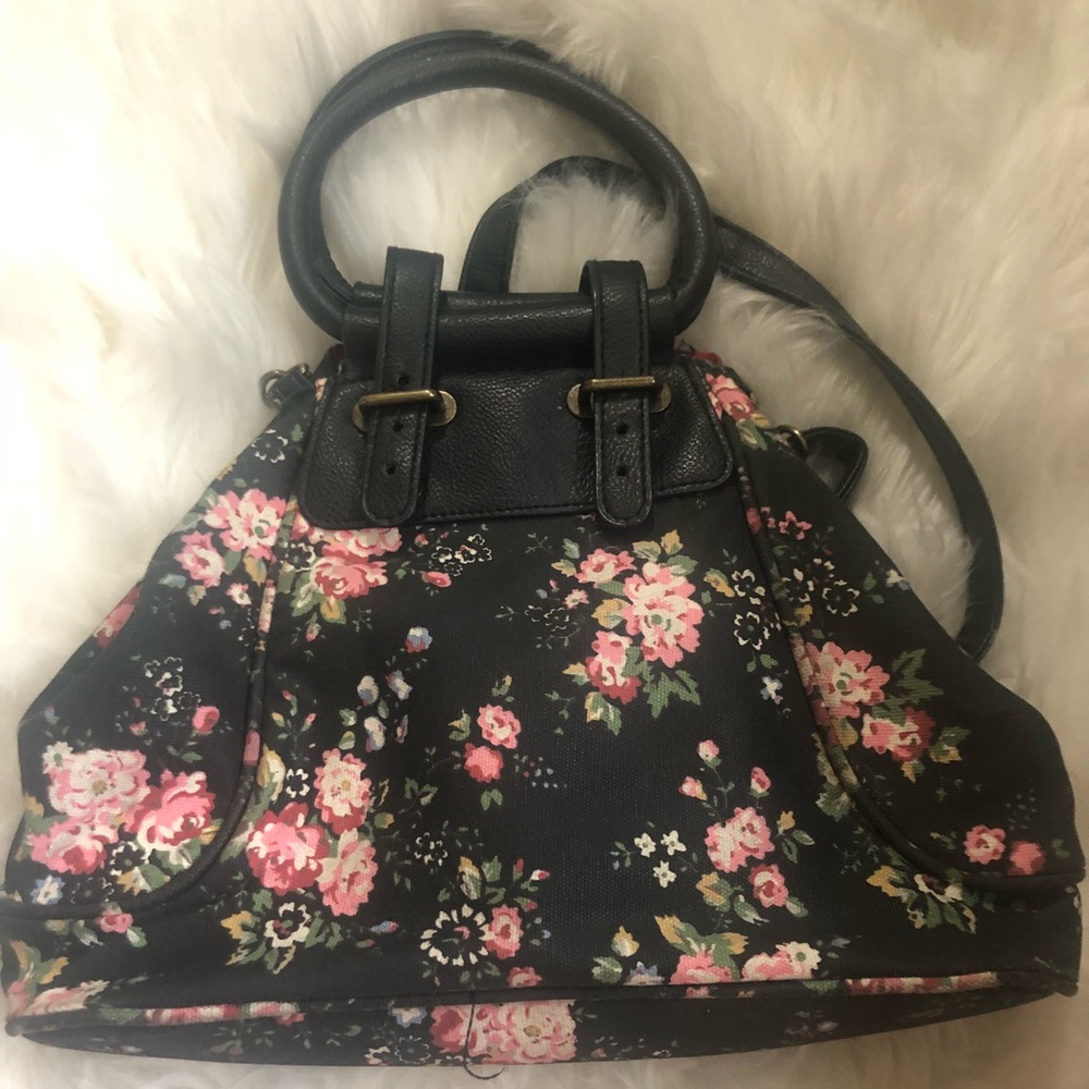 Adam Levine bags